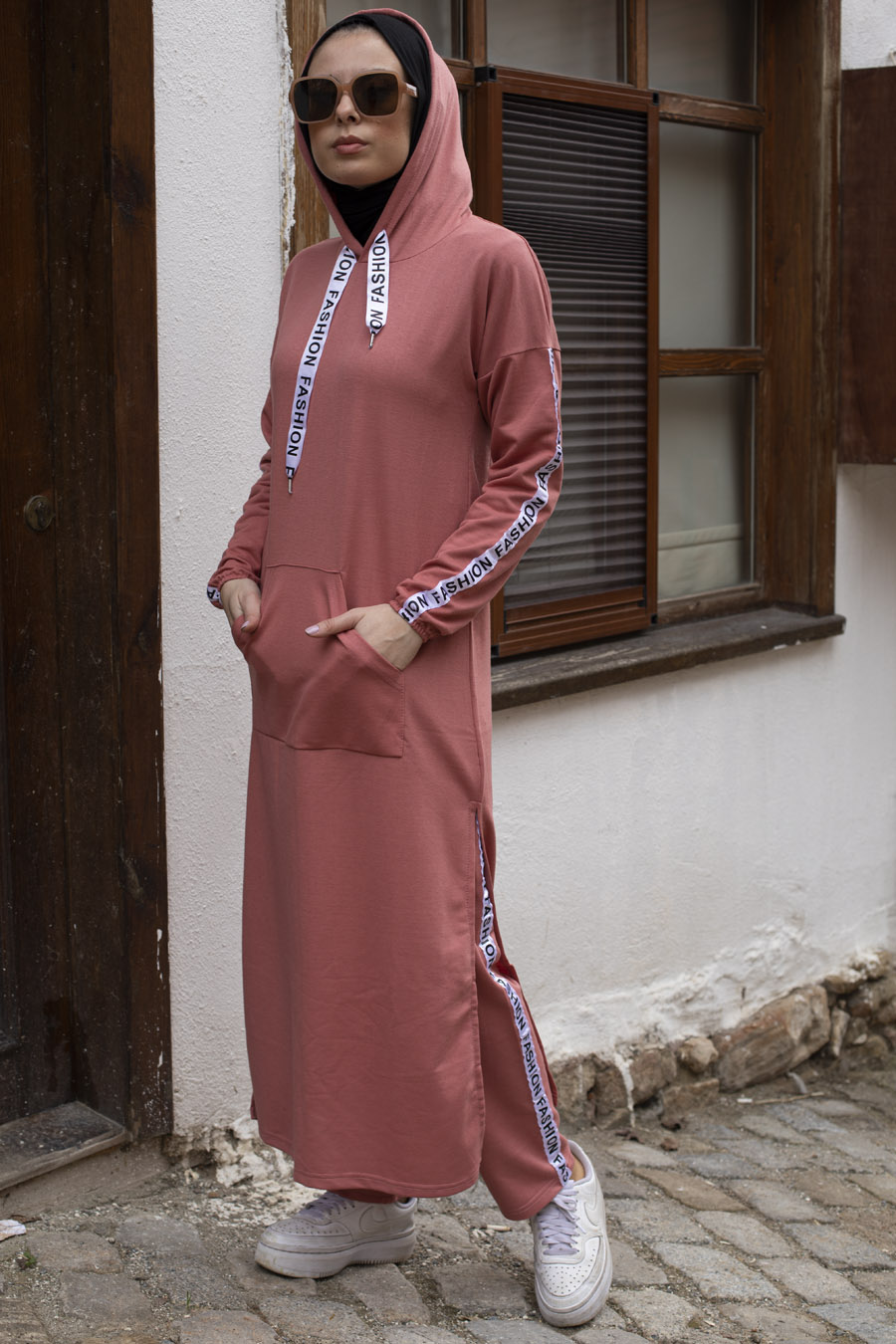Şerit Detaylı Spor Takım - Pudra