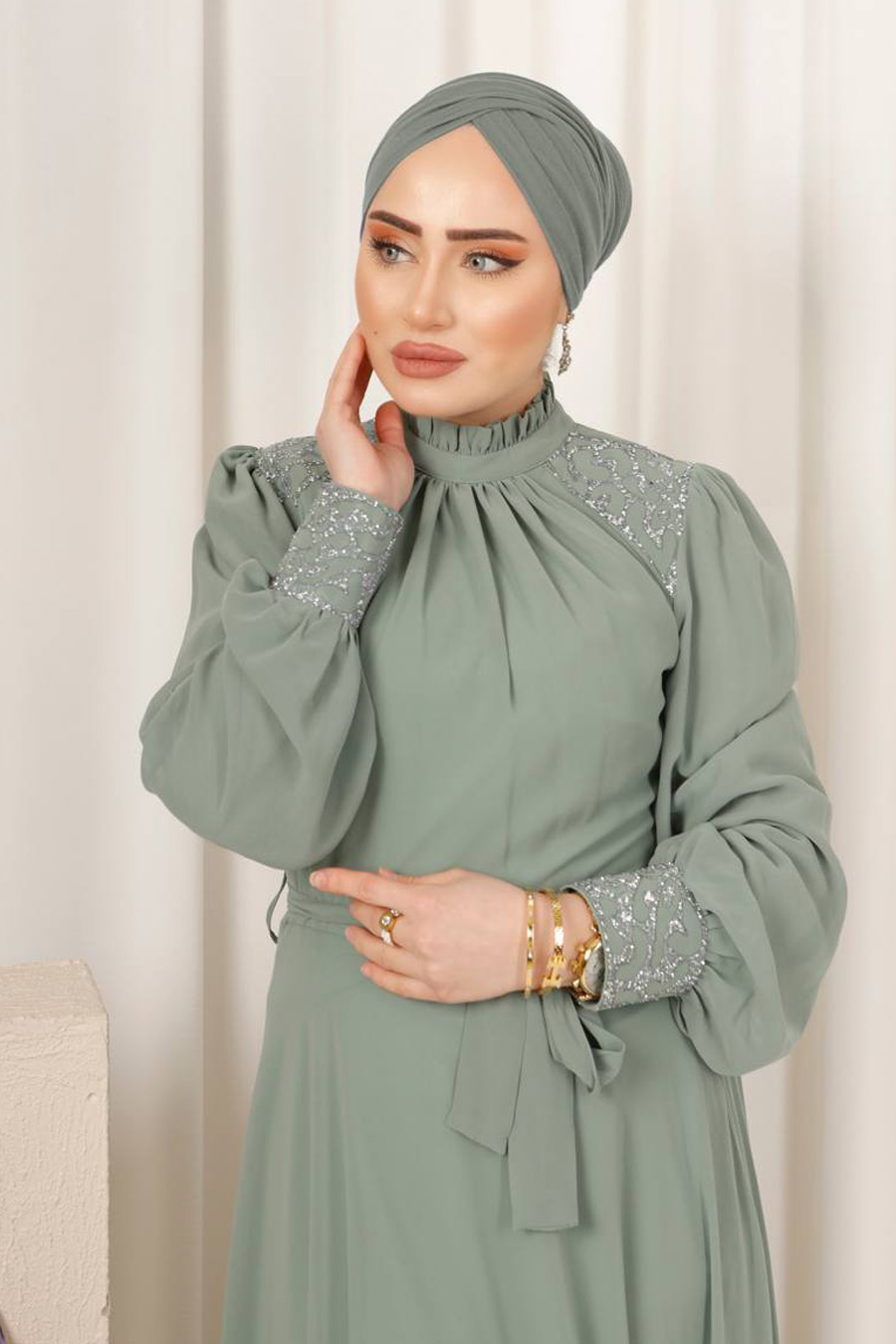 Taş Detaylı Tesettür Abiye Elbise - ÇAĞLA YEŞİLİ 