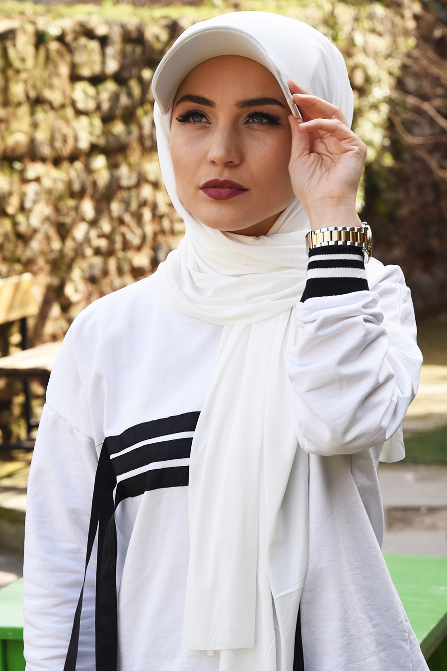 Hazır Şapkalı Şal - Ekru Hazır Şapkalı Şal - Ekru