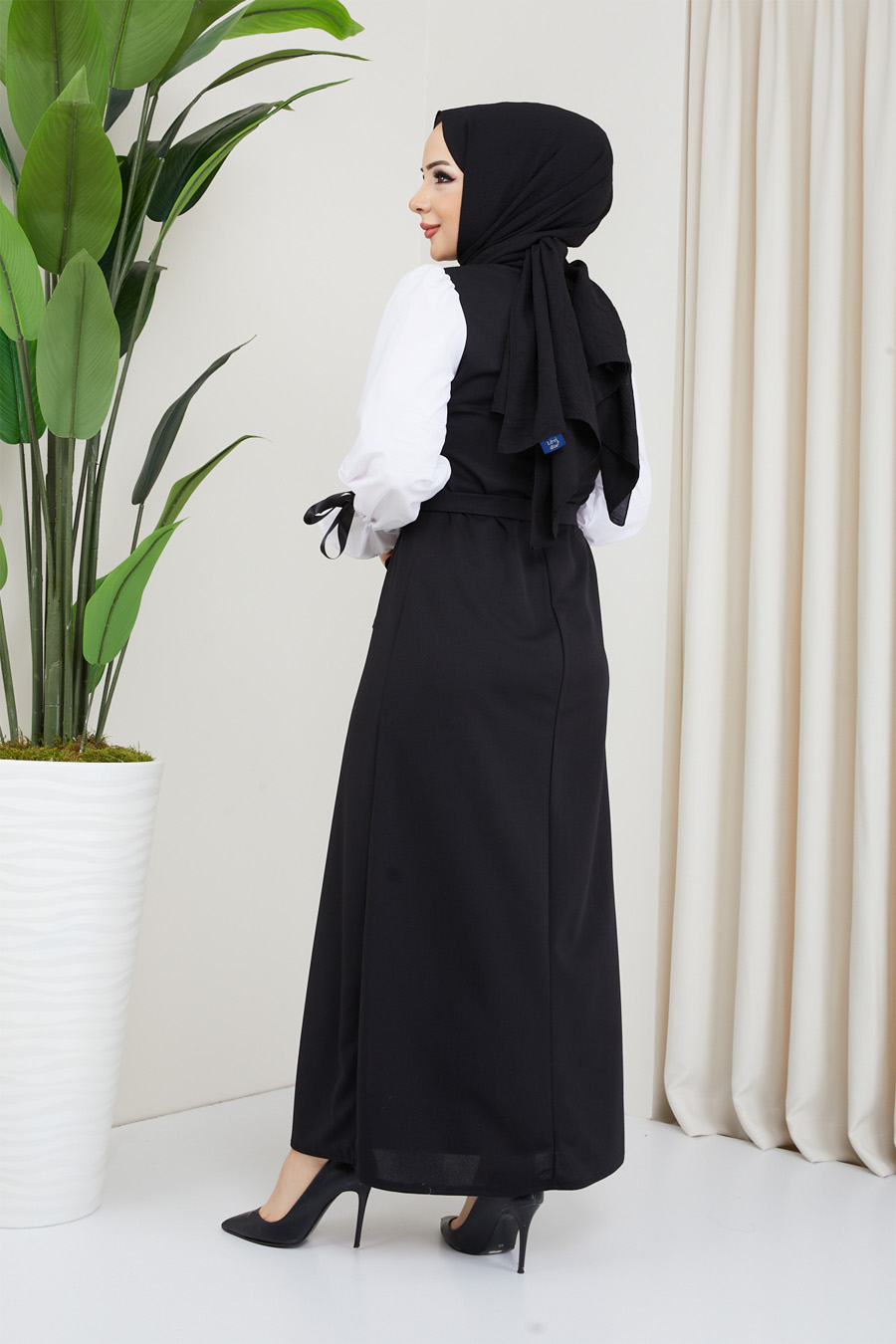 Düz Kesim Kuşaklı Elbise - Siyah