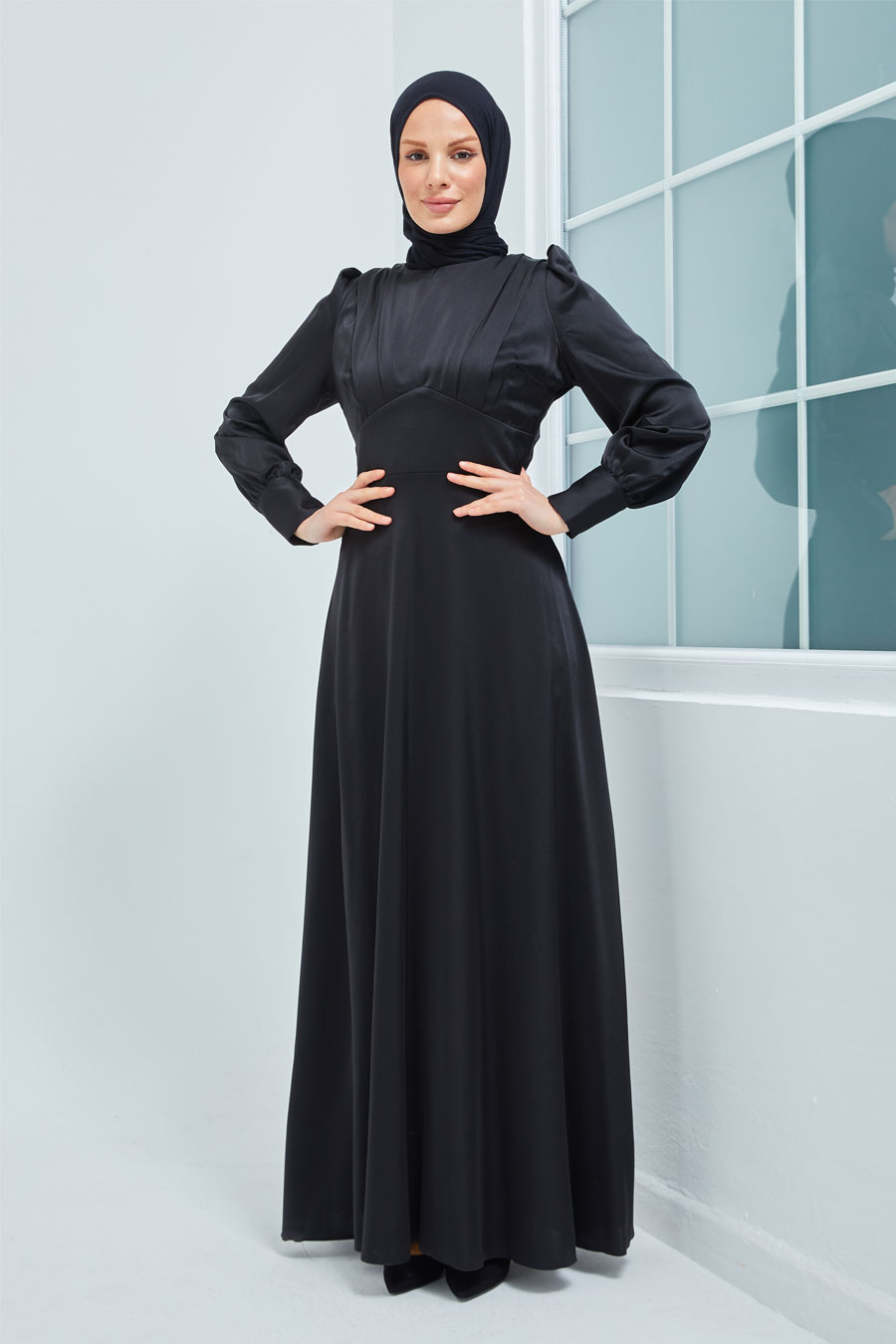 Evenıng Dress - Black