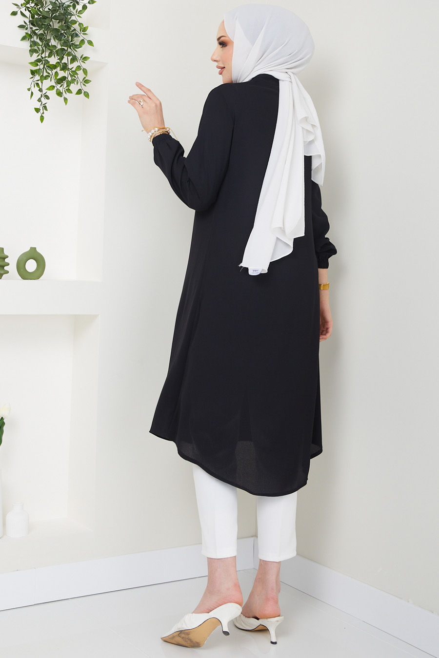 TUNIC -  BLACK 