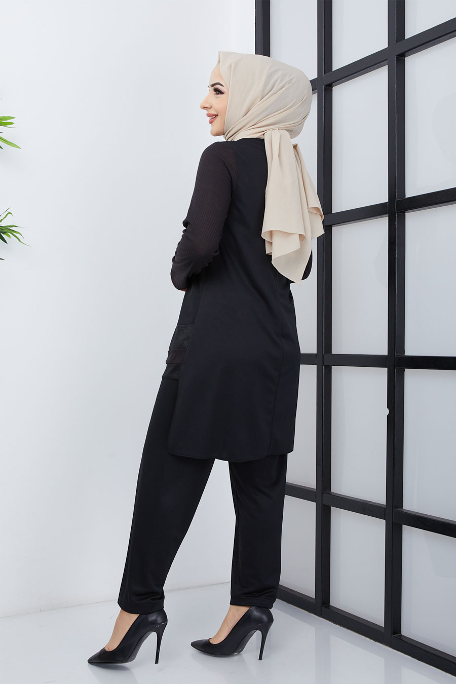 Tunic and Pant Suit - Black