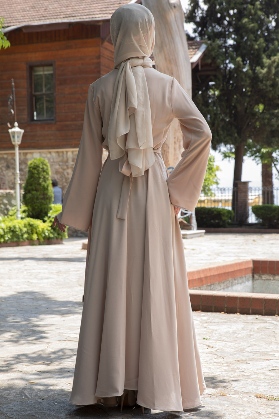 Taş Detaylı Tesettür Abiye Elbise - Bej
