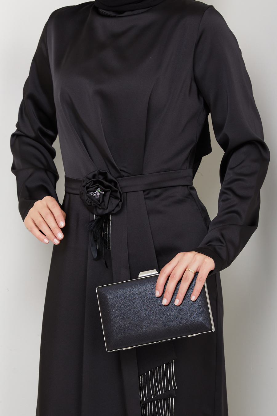 Düz Kesim Tesettür Abiye Elbise - Siyah