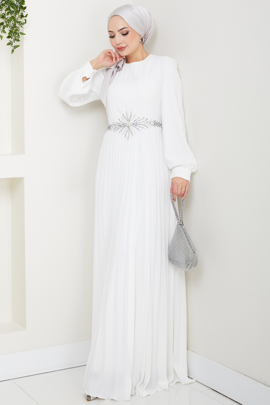 Çiçek Detaylı Tesettür Abiye Elbise -BEYAZ