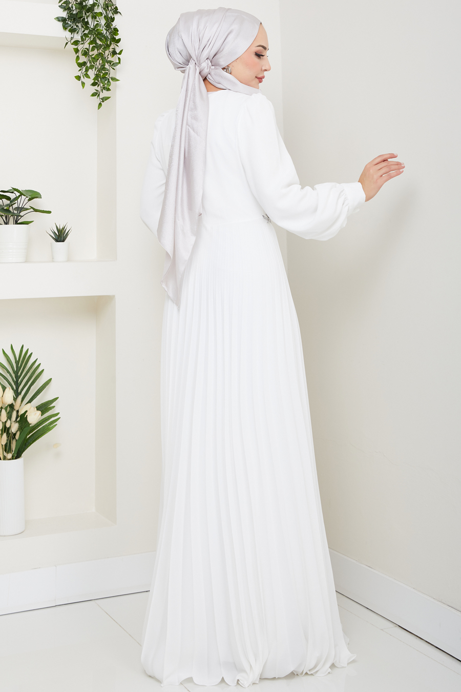 Çiçek Detaylı Tesettür Abiye Elbise -BEYAZ