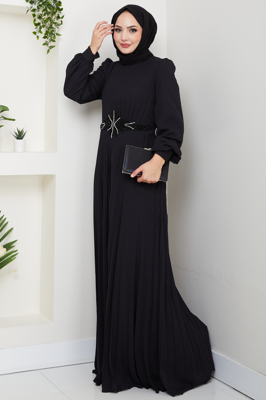 Çiçek Detaylı Tesettür Abiye Elbise -SİYAH