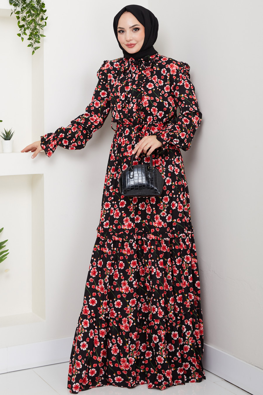 Çiçek Desenli Tesettür Elbise - SİYAH