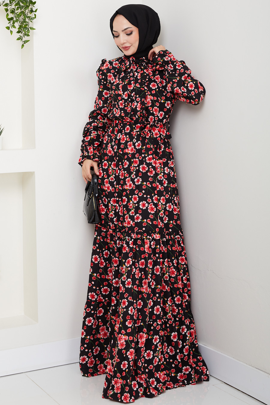 Çiçek Desenli Tesettür Elbise - SİYAH