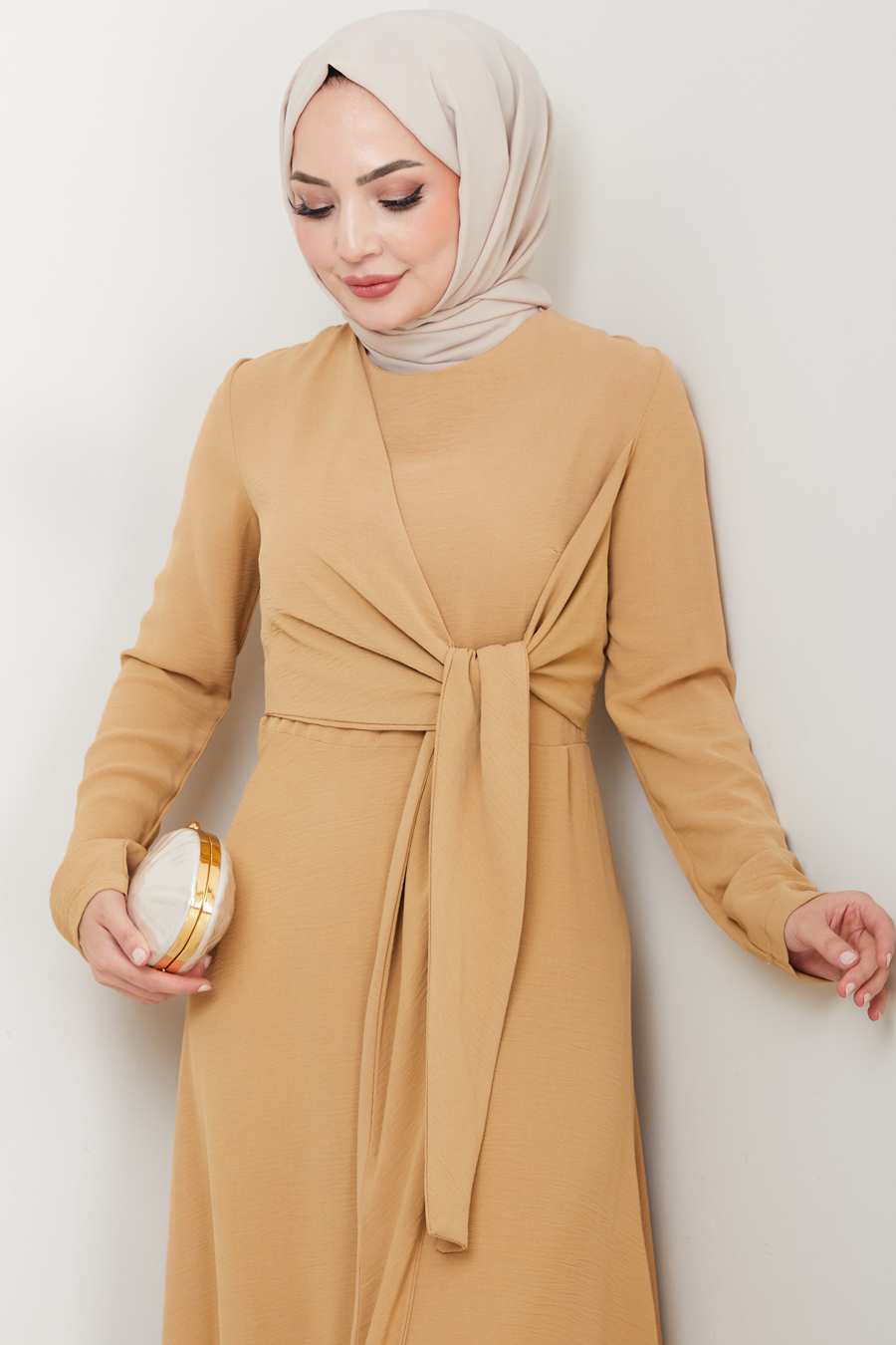 Bağlama Detaylı Tesettür Elbise - Bej 