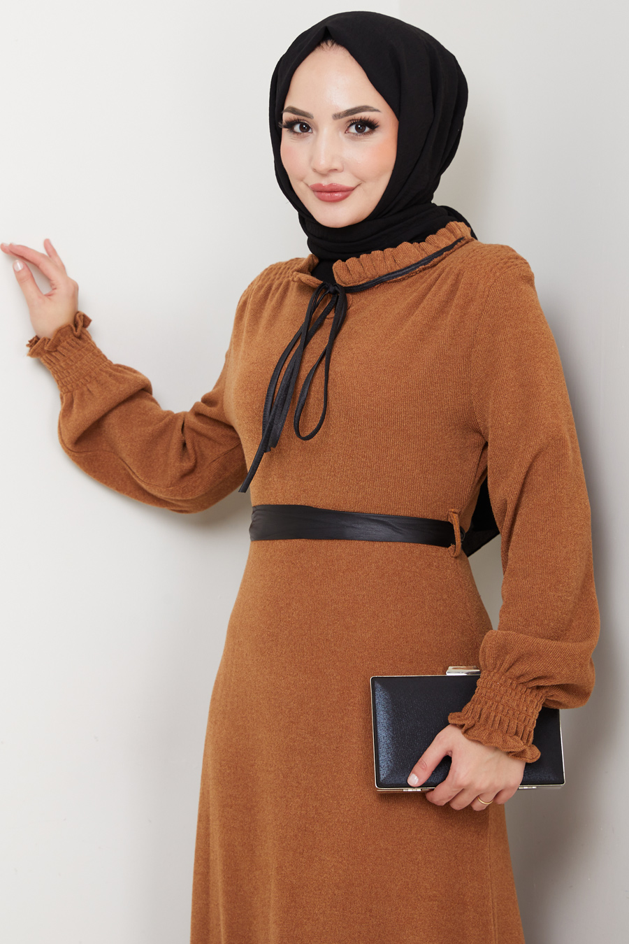 Deri Kemerli Tesettür Elbise - Taba