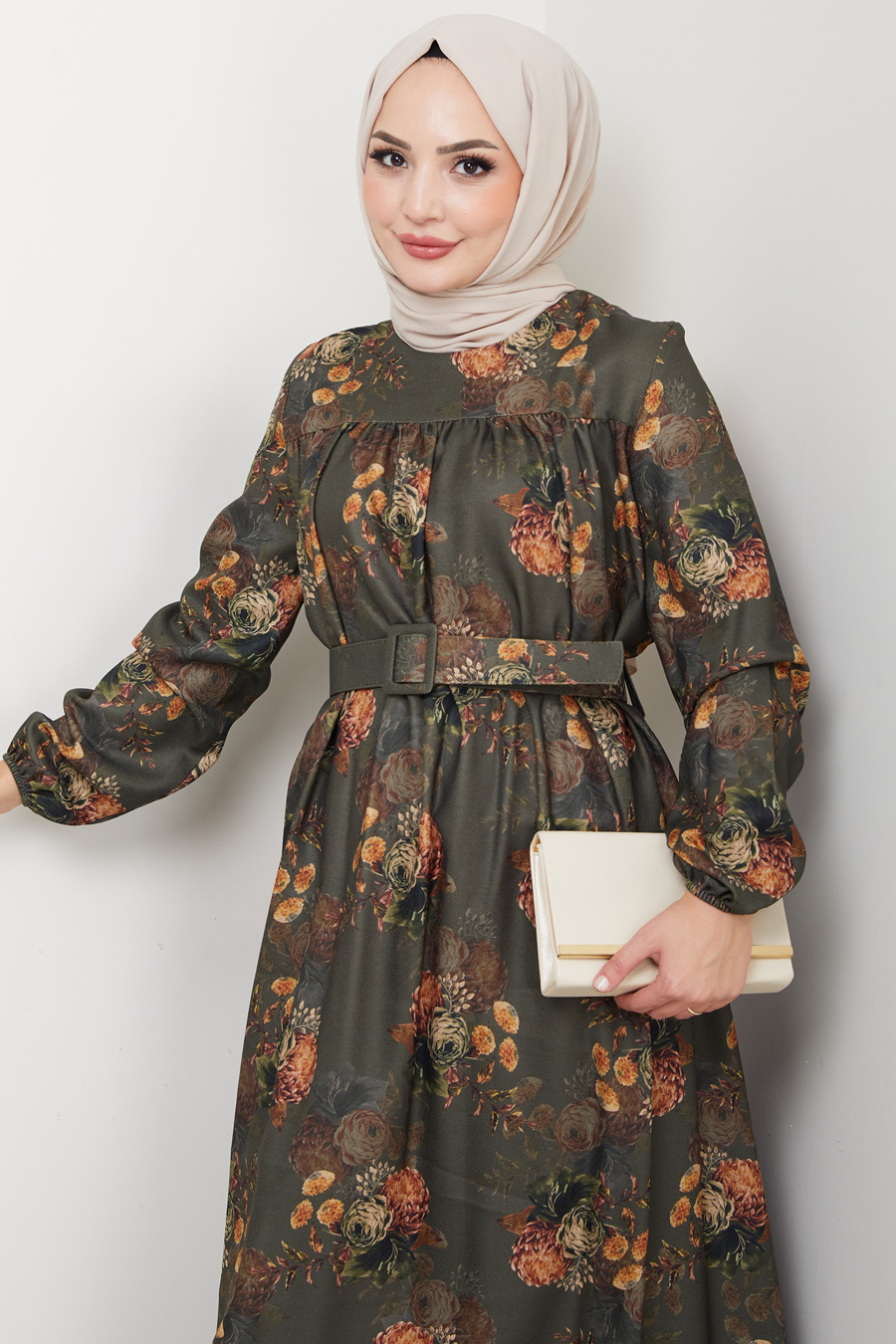 Çiçek Detaylı Tesettür Elbise - Haki