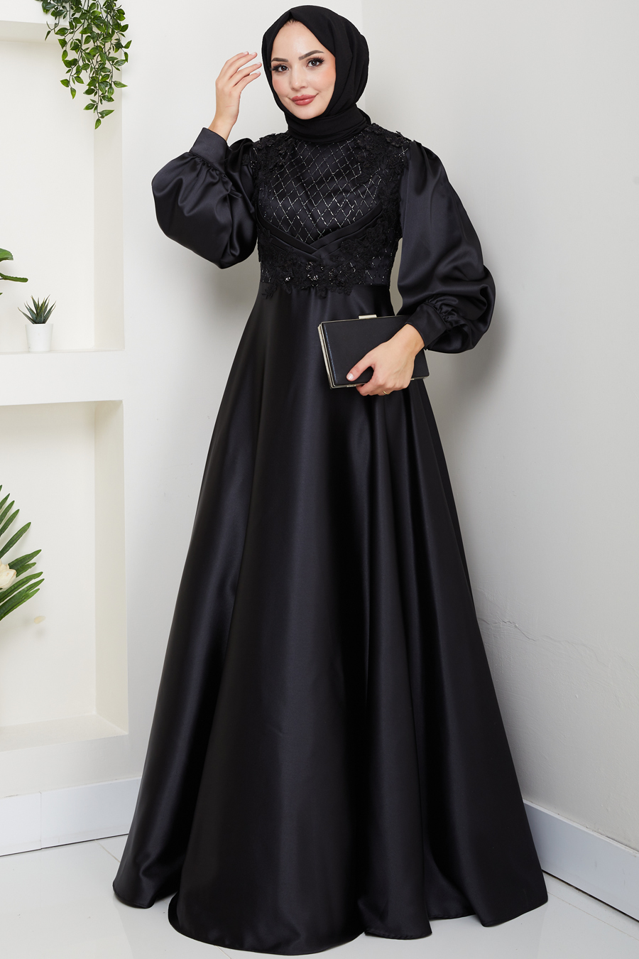 Çiçek Detaylı Tesettür Abiye Elbise - Siyah