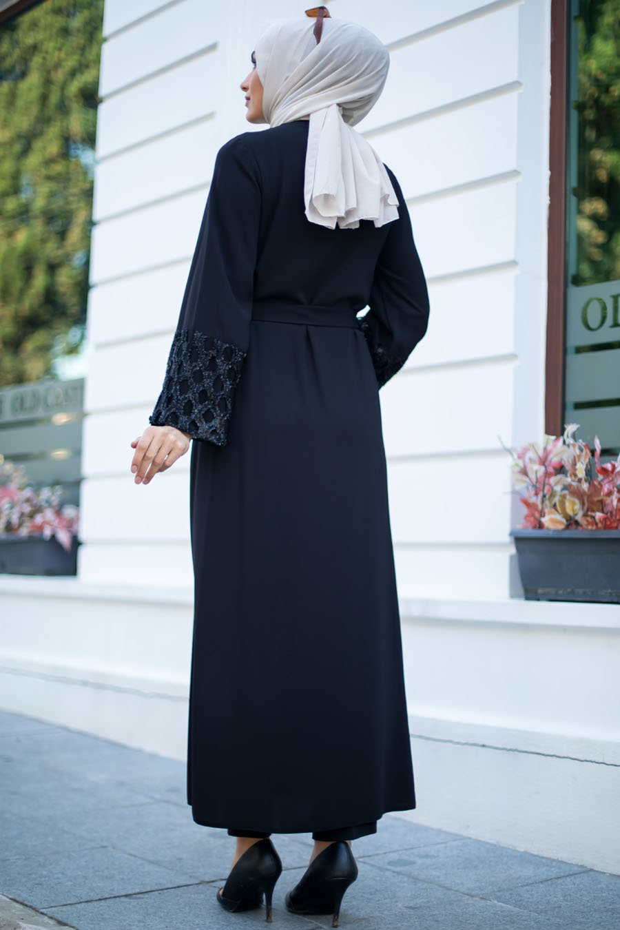 BLACK ABAYA 