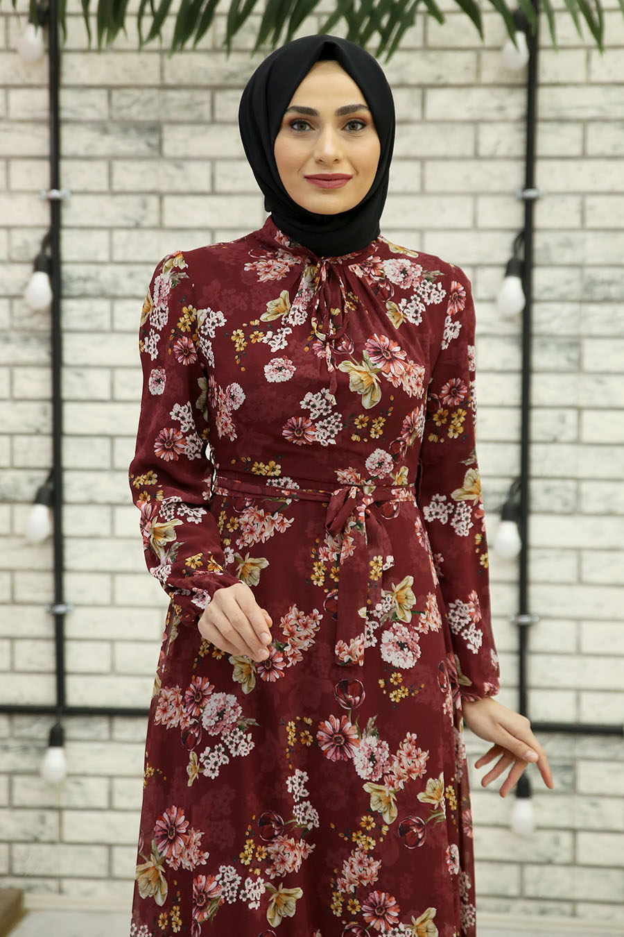 Çiçek Desenli Tesettür Elbise - Bordo Çiçek Desenli Tesettür Elbise - Bordo