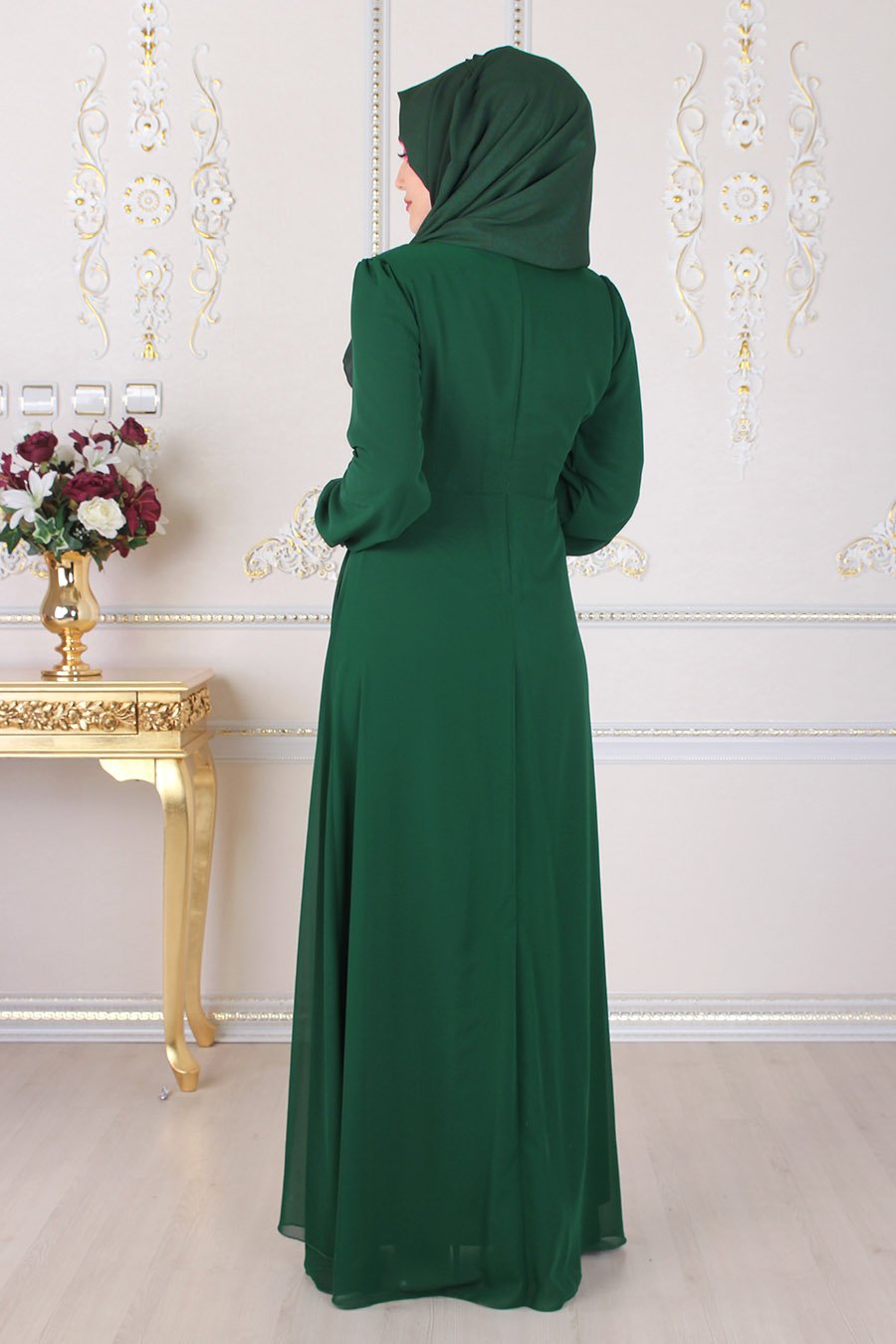 Dantel Detaylı Pelerinli Tesettür Abiye Elbise - Yeşil 