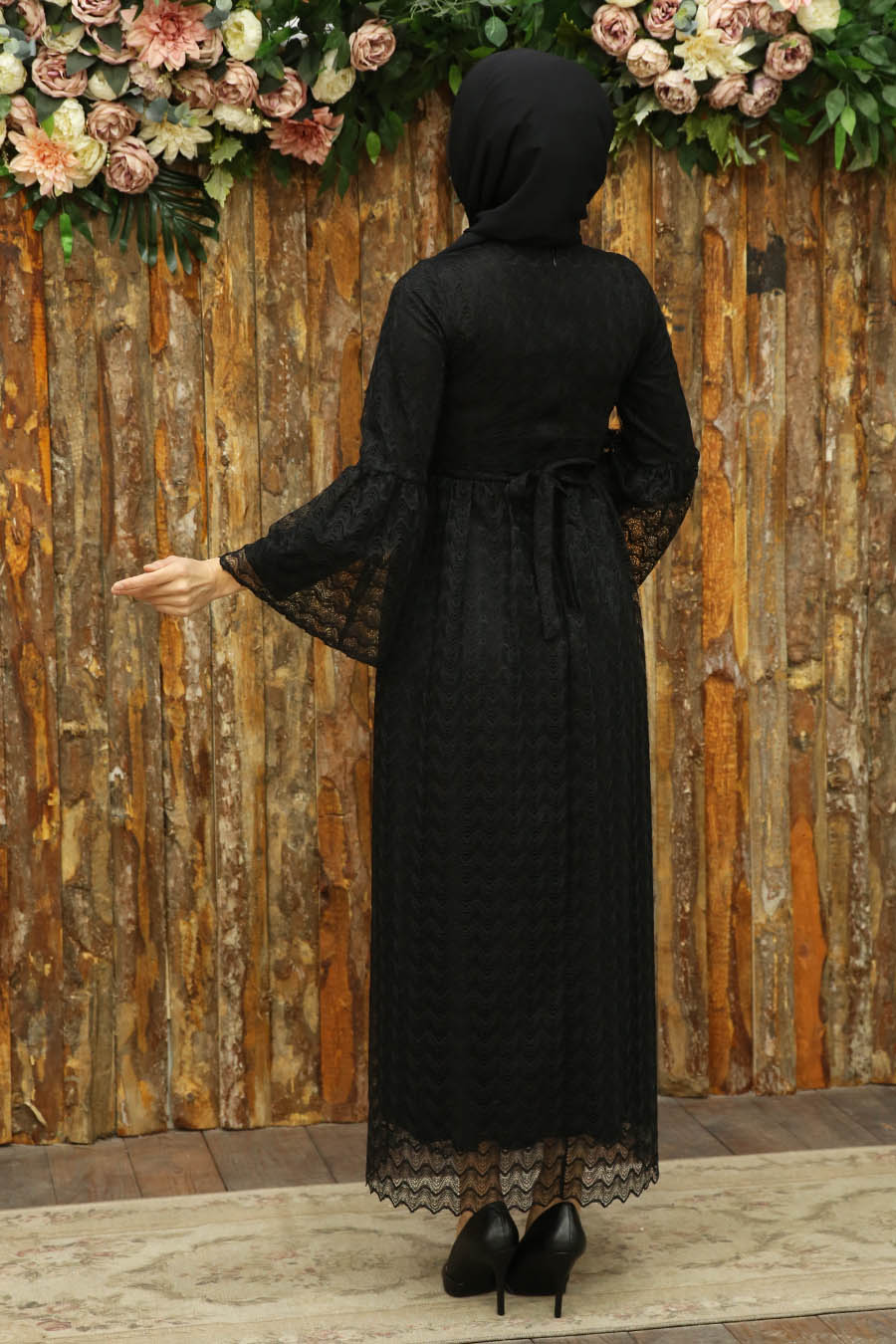 Dantelli İspanyol Kol Tesettür Elbise - Siyah