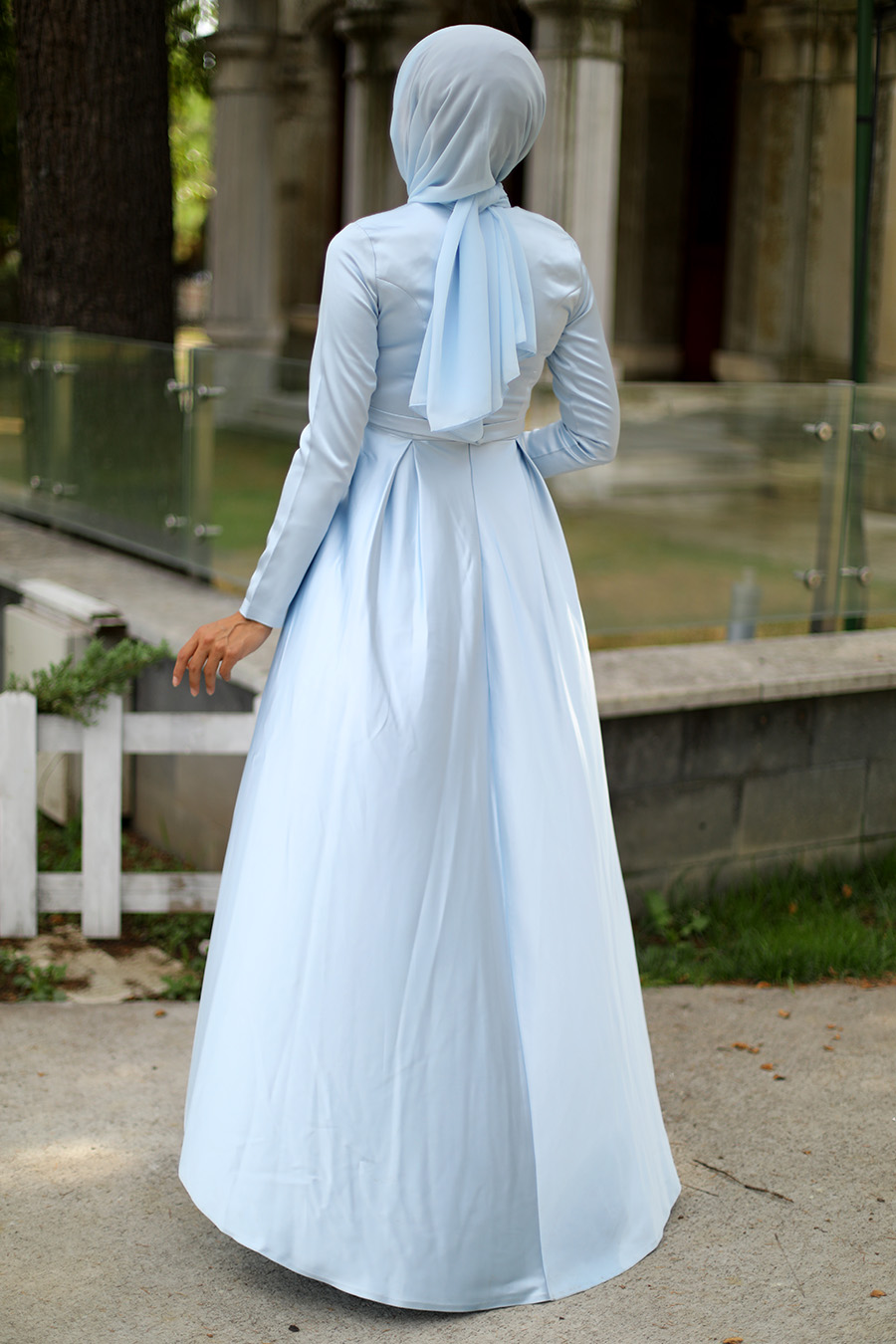 Eteği Uzun Saten Tesettür Abiye Elbise - Buz Mavisi 