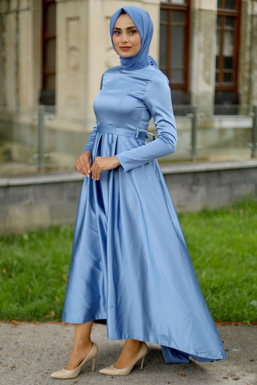 Eteği Uzun Saten Tesettür Abiye Elbise - İndigo 