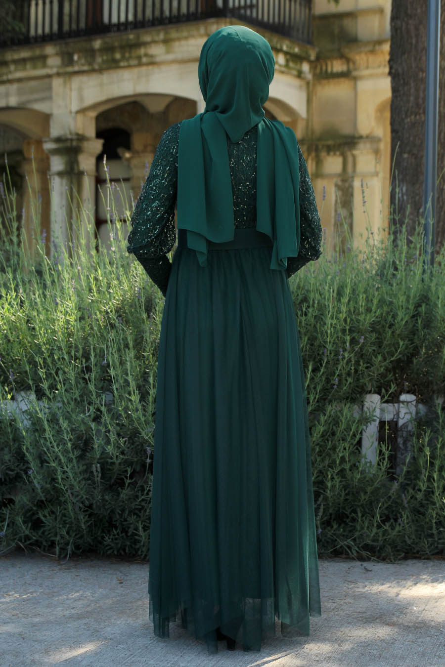 Kemer Detaylı Pul Payet İşlemeli Tesettür Abiye Elbise - Yeşil