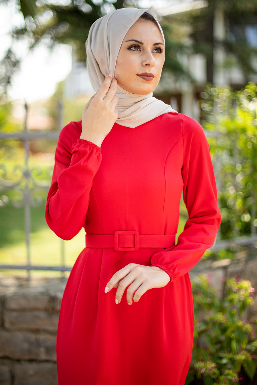 Kemerli Kalem Tesettür Elbise - Kırmızı Kemerli Kalem Tesettür Elbise - Kırmızı