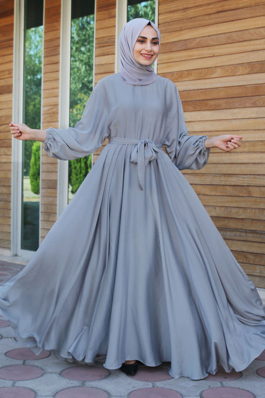Kloş Model Tesettür Abiye Elbise - Gri