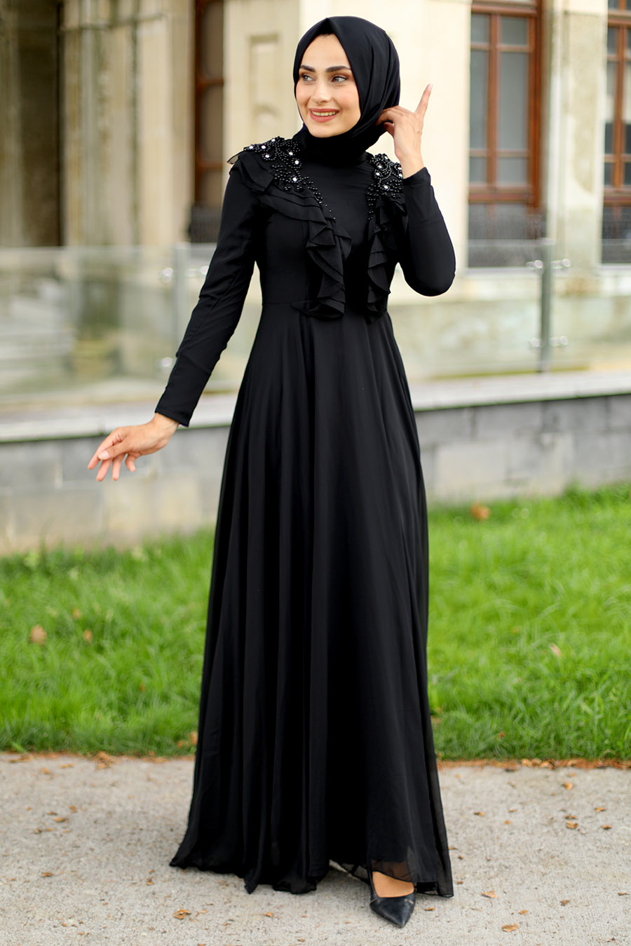 Önü Fırfırlı Tesettür Abiye Elbise - Siyah