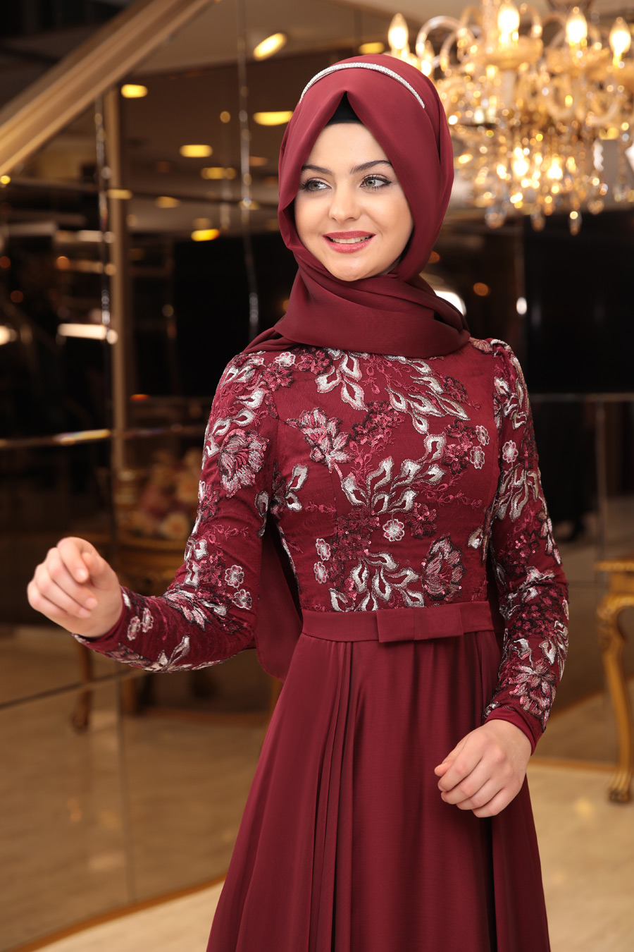 Pınar Şems - Melike Abiye - Bordo