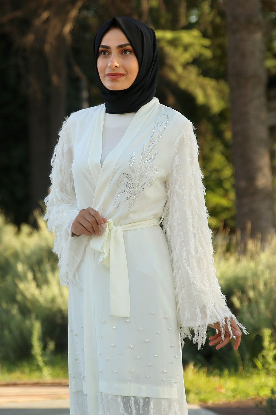 Püskül Detaylı Abaya - Ekru