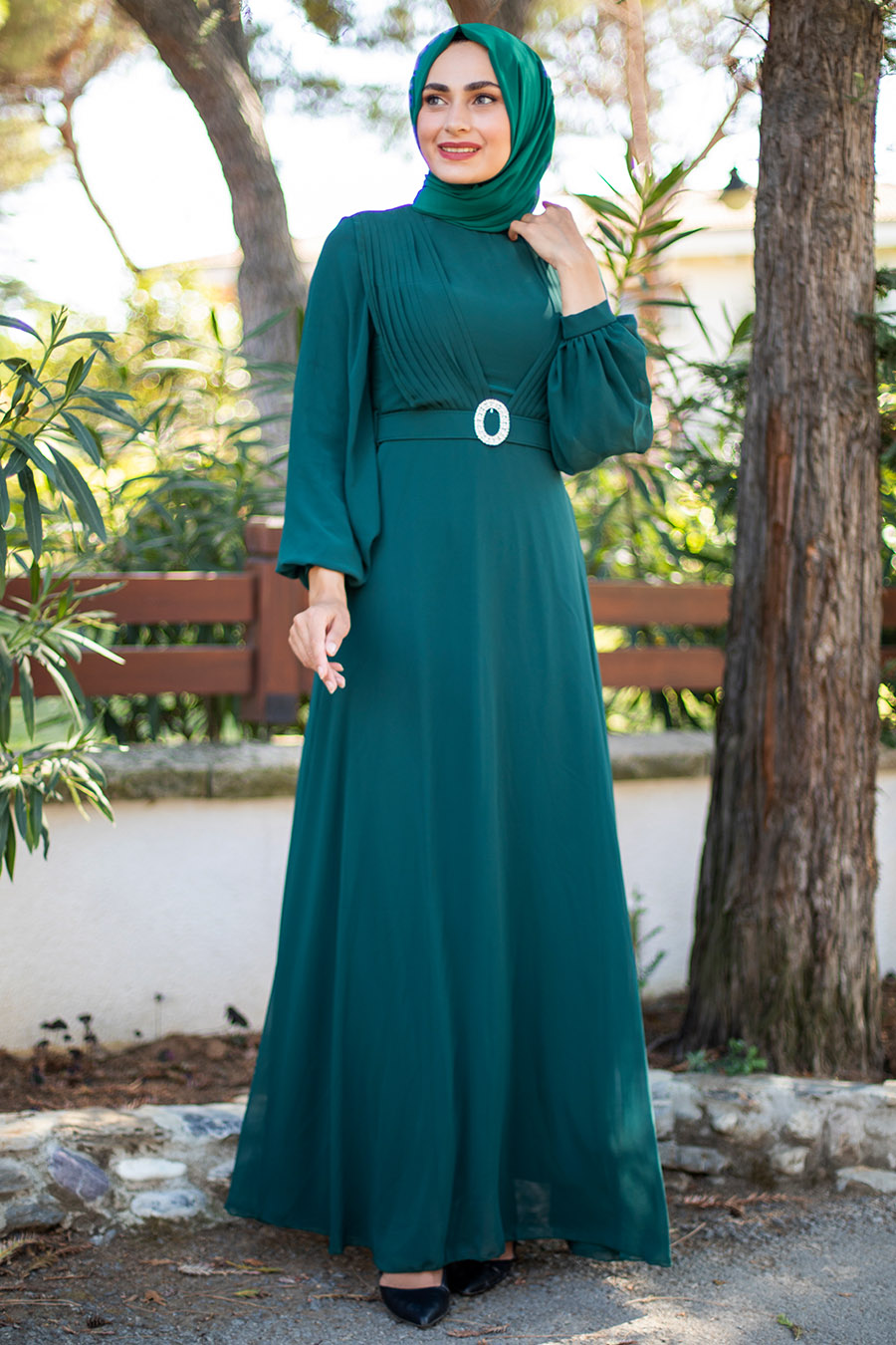 Taş Kemerli Drapeli Tesettür Abiye Elbise - Yeşil