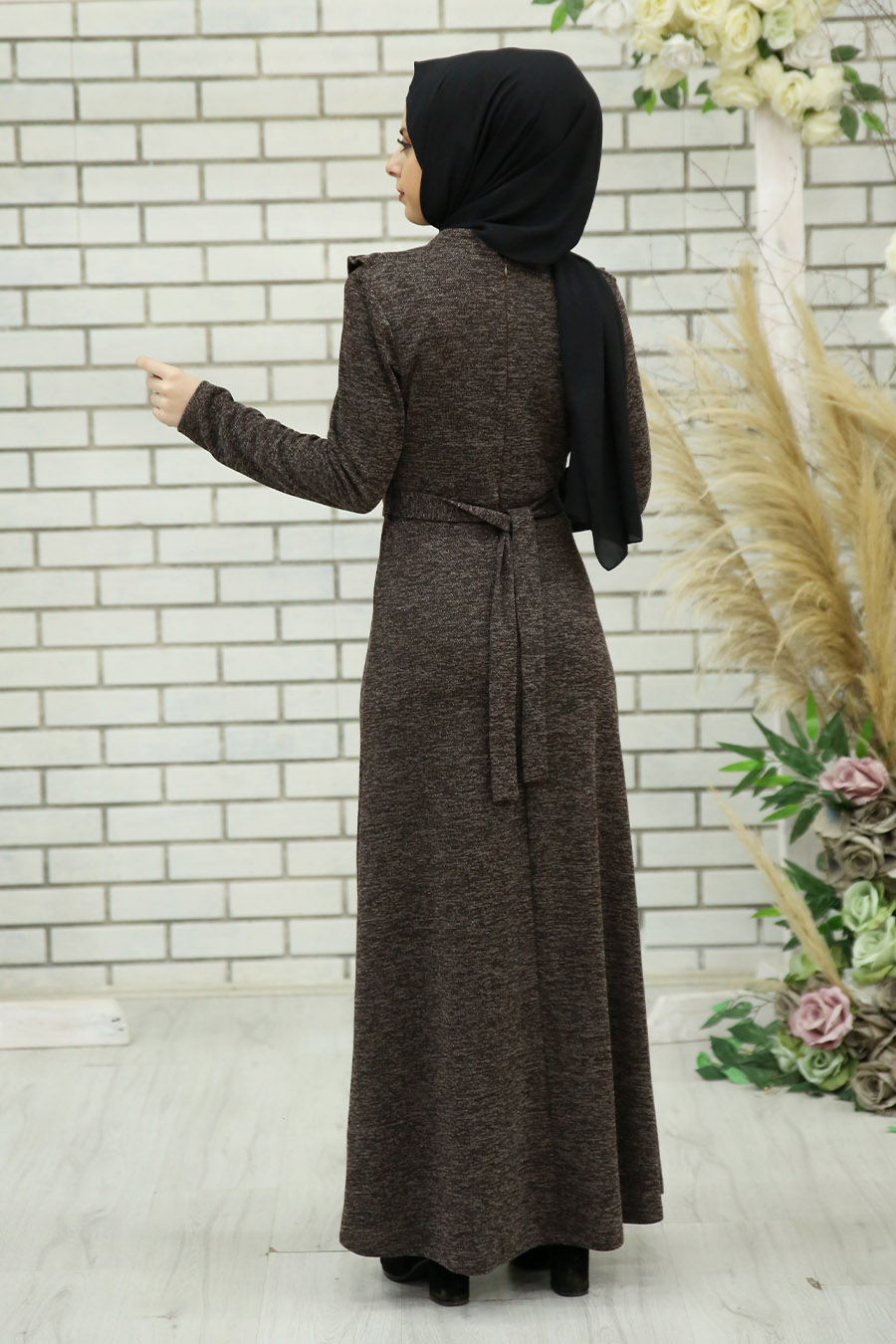 Triko Fırfırlı Tesettür Elbise - Kahverengi