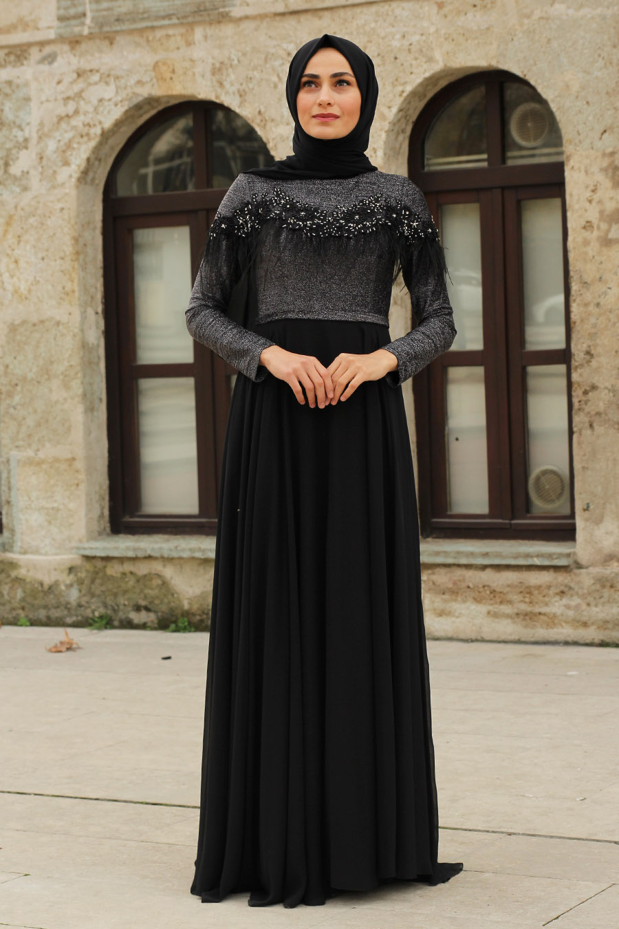 Tüy Detaylı Tesettür Abiye Elbise - Siyah